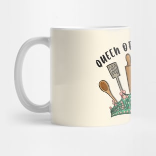 crown with kitchen tools queen of the kitchen vintage kitchen art Mug